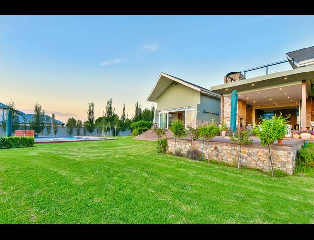 4 BEDROOM HOUSE FOR SALE IN DUNBLANE LIFESTYLE & EQUESTRIAN ESTATE